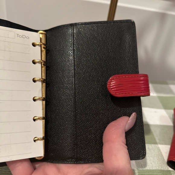 Authentic Vintage Louis Vuitton Red Epi Leather Agenda/PM Planner - Picture 16 of 16